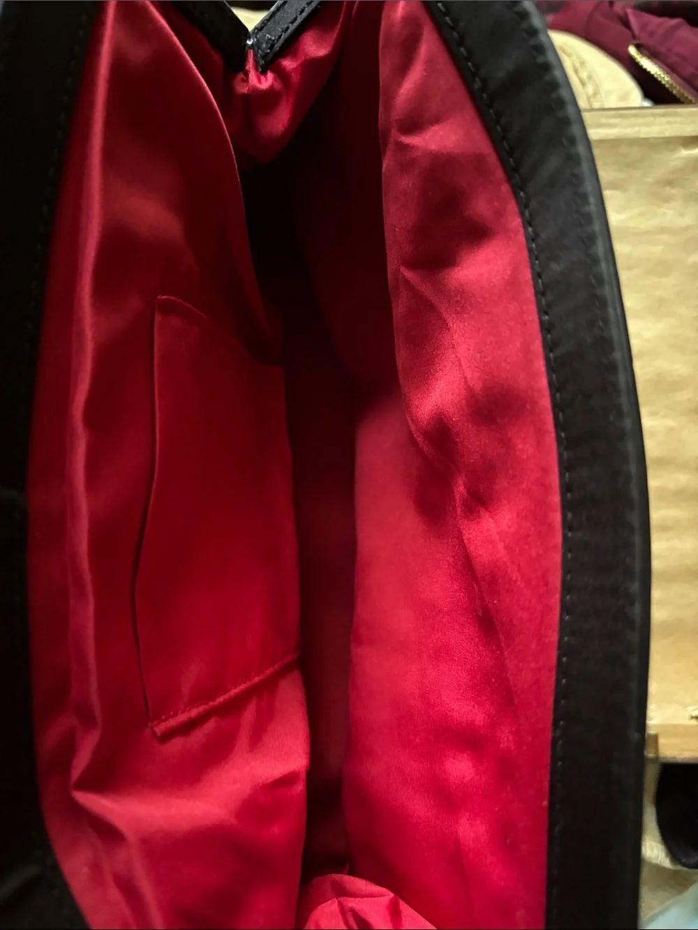 Flash Sale 🎉Dior Black Patent Leather Makeup Clutch - immaculate Red Interior